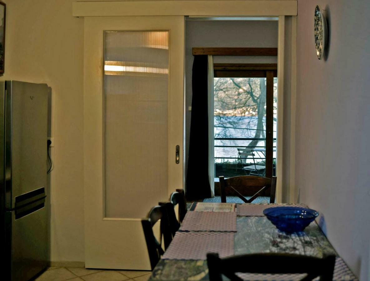 Lake View Apartment Ioannina Eksteriør billede