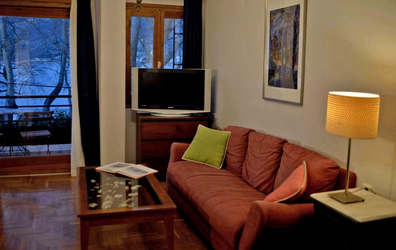 Lake View Apartment Ioannina Eksteriør billede